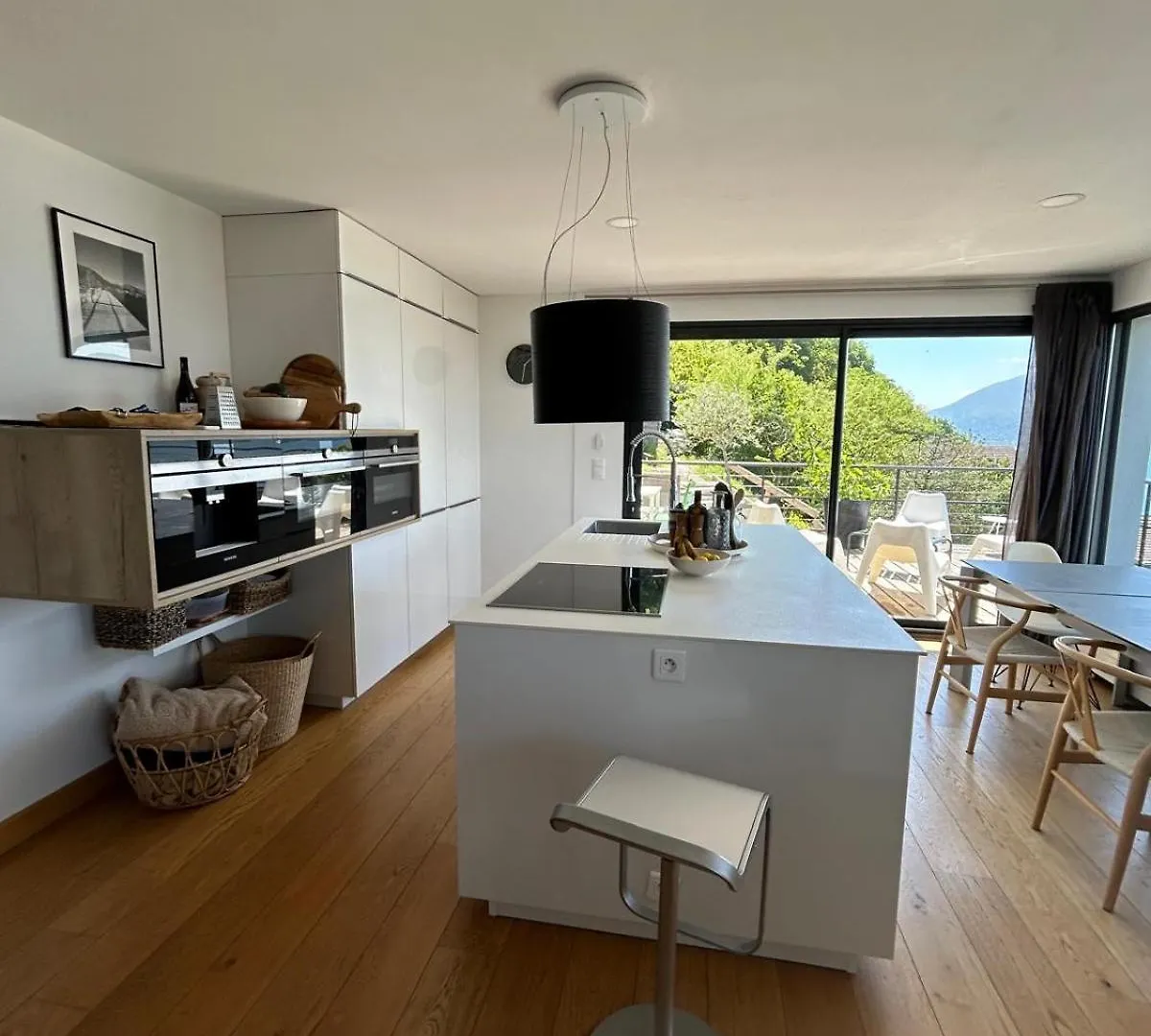 Grand Appartement T4, Vue Unique Lac, Terrasse Et Spa Annecy France