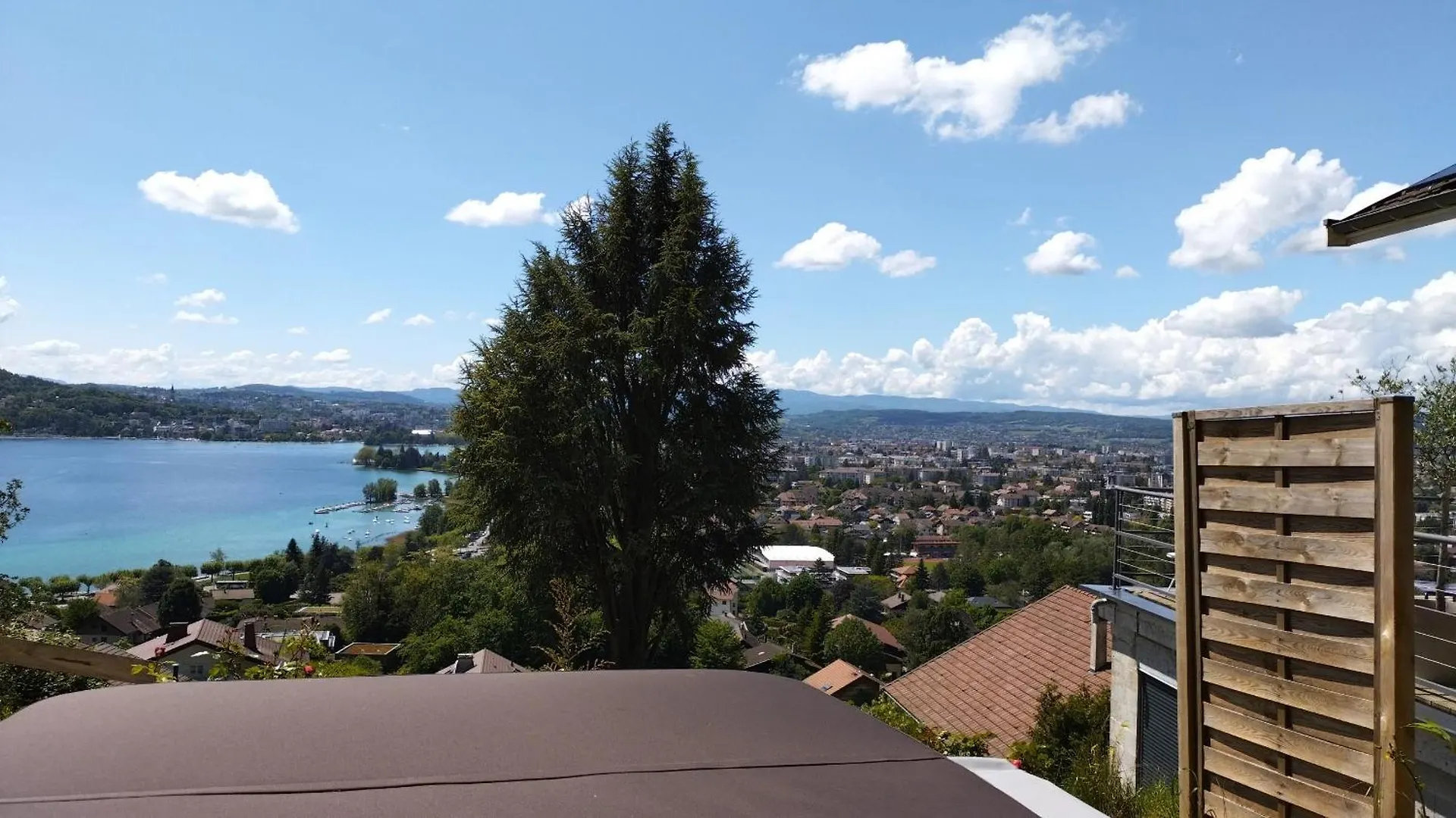 Apartment Grand Appartement T4, Vue Unique Lac, Terrasse Et Spa Annecy France