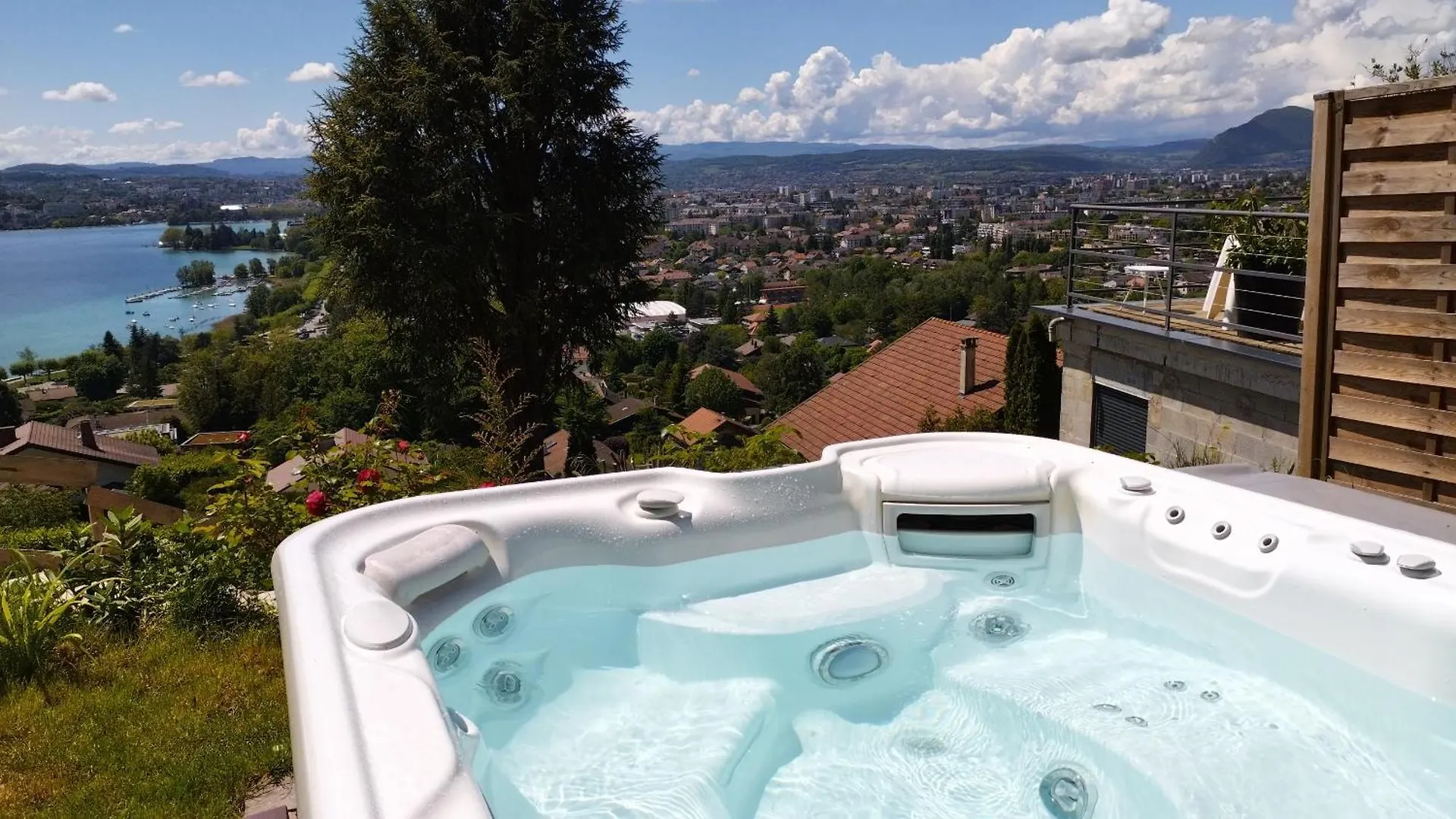 Grand Appartement T4, Vue Unique Lac, Terrasse Et Spa Annecy